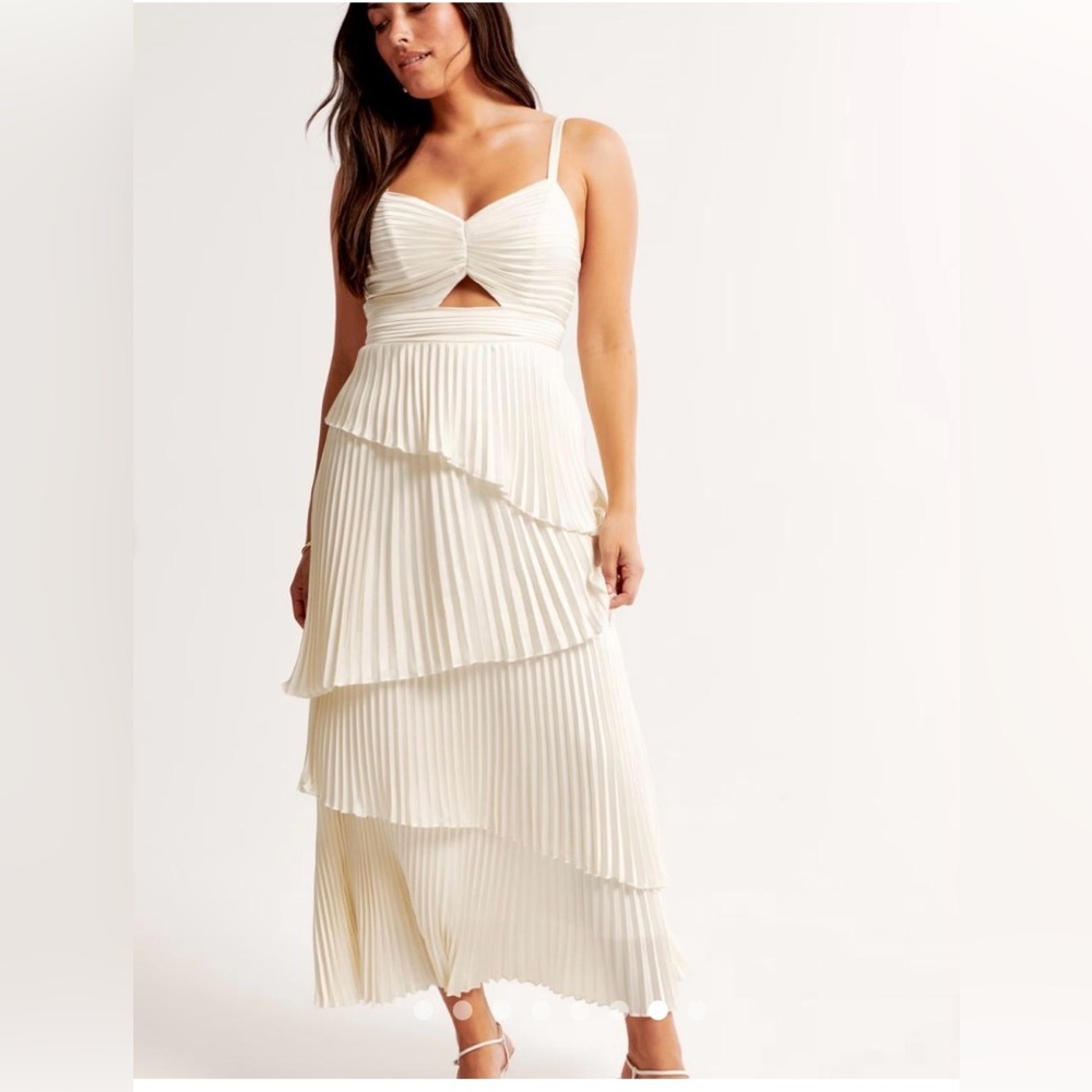 Women's The A&F Giselle Pleated Tiered Maxi Dress | XXSP | S